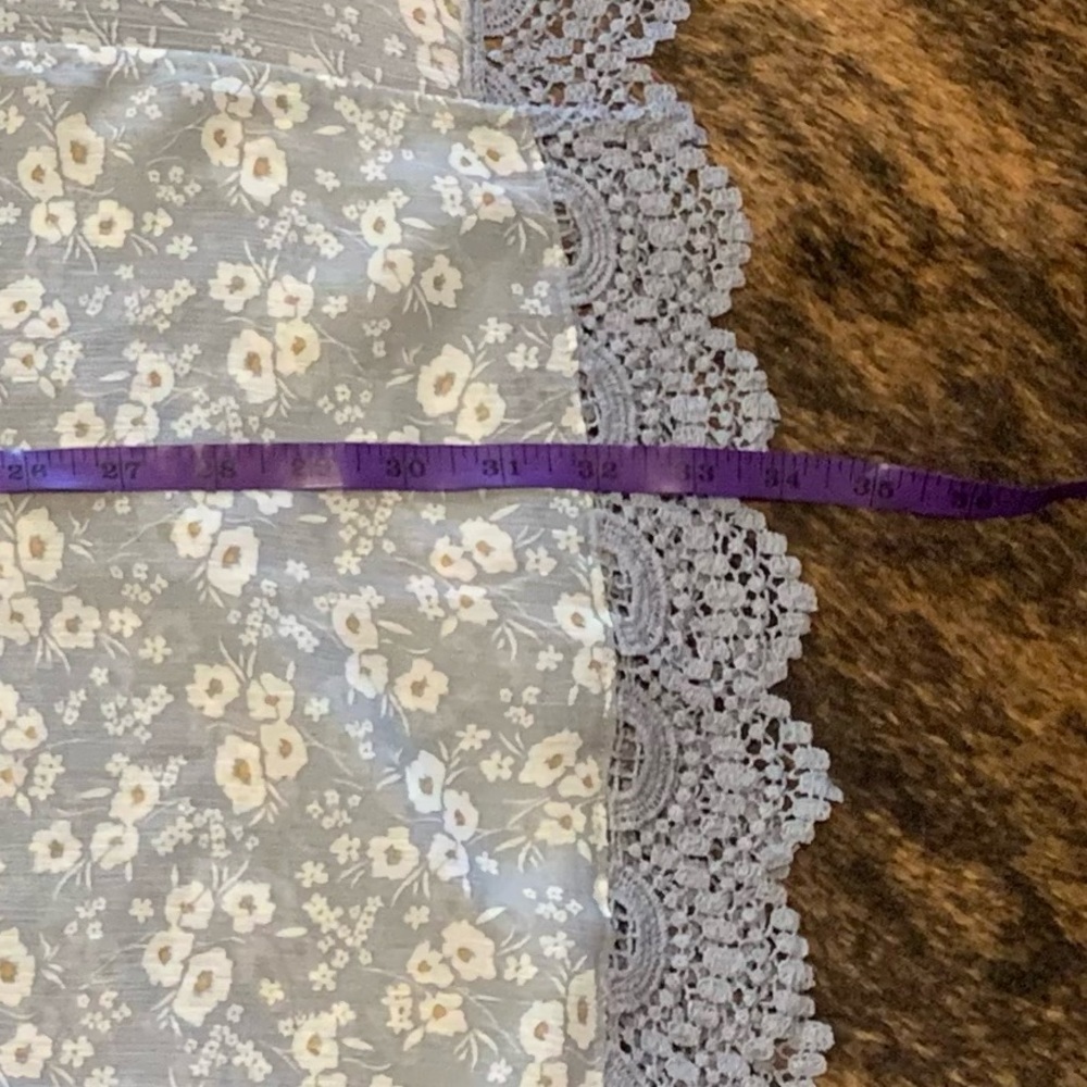 Maurice size 2 (plus) blue with floral cover up/cardigan crochet lace detail - Picture 6 of 6